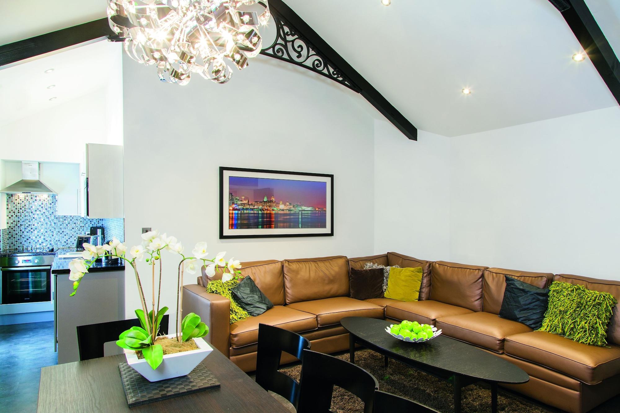 Epic Apartments Seel Street Ливърпул Екстериор снимка