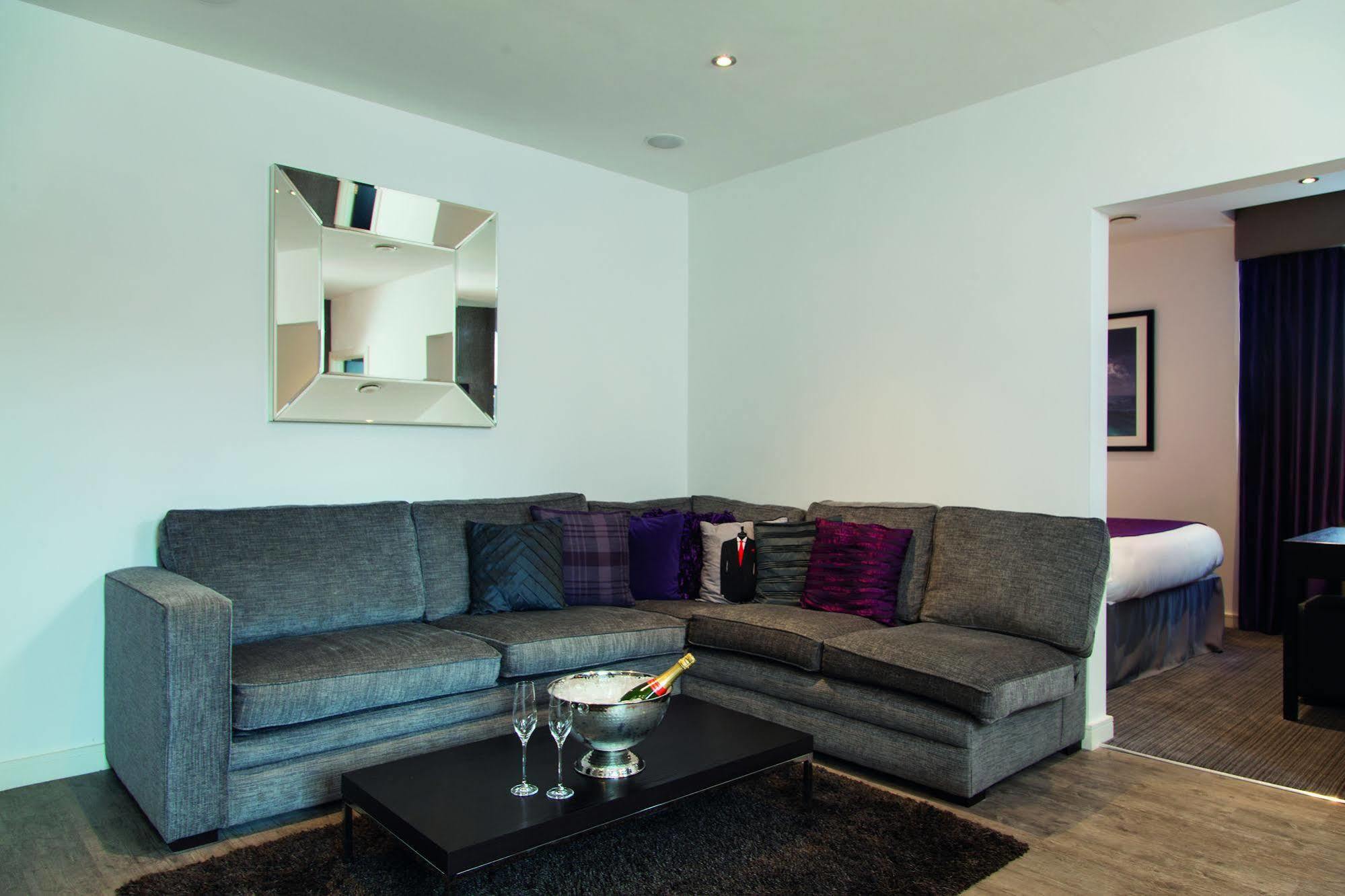 Epic Apartments Seel Street Ливърпул Екстериор снимка